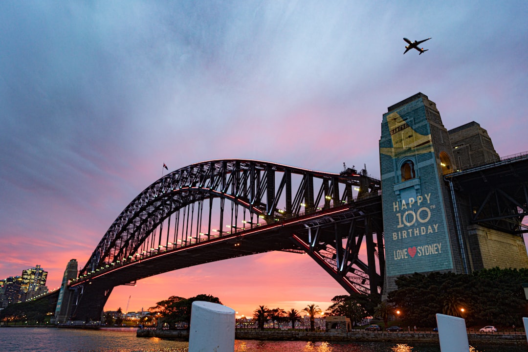 American Airlines and Qantas Bonus Miles: How to Earn Up to 25,000 Bonus Miles on Flights to Australia and New Zealand in 2026